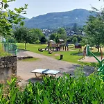 Chez Maika Et Etienne 아파트 Saint-Geniez-dʼOlt