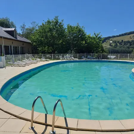 Chez Maika Et Etienne Saint-Geniez-dʼOlt