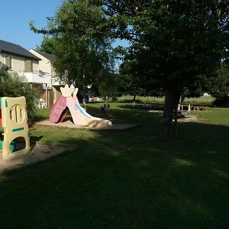 Chez Maïka Et Etienne *